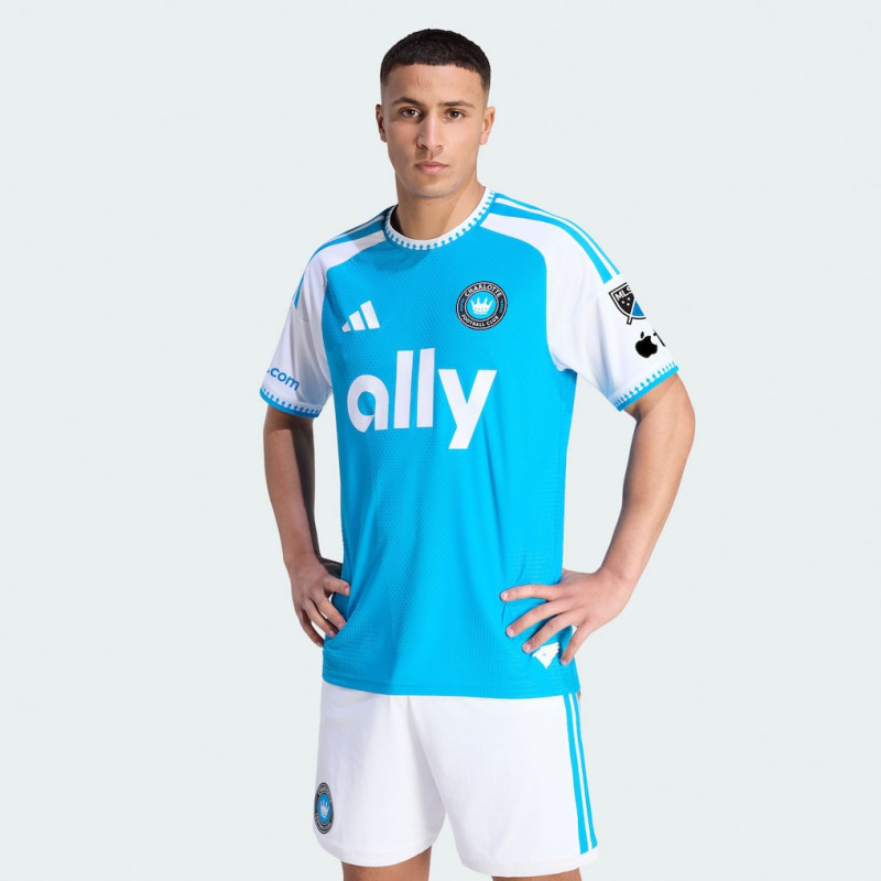 CAROLINA KIT: CROWNS UP MENS AUTHENTIC